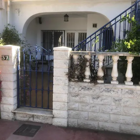 Holiday home Calle Quitapenas 37