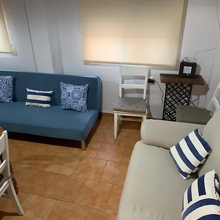Holiday home Calle Quitapenas 37 *